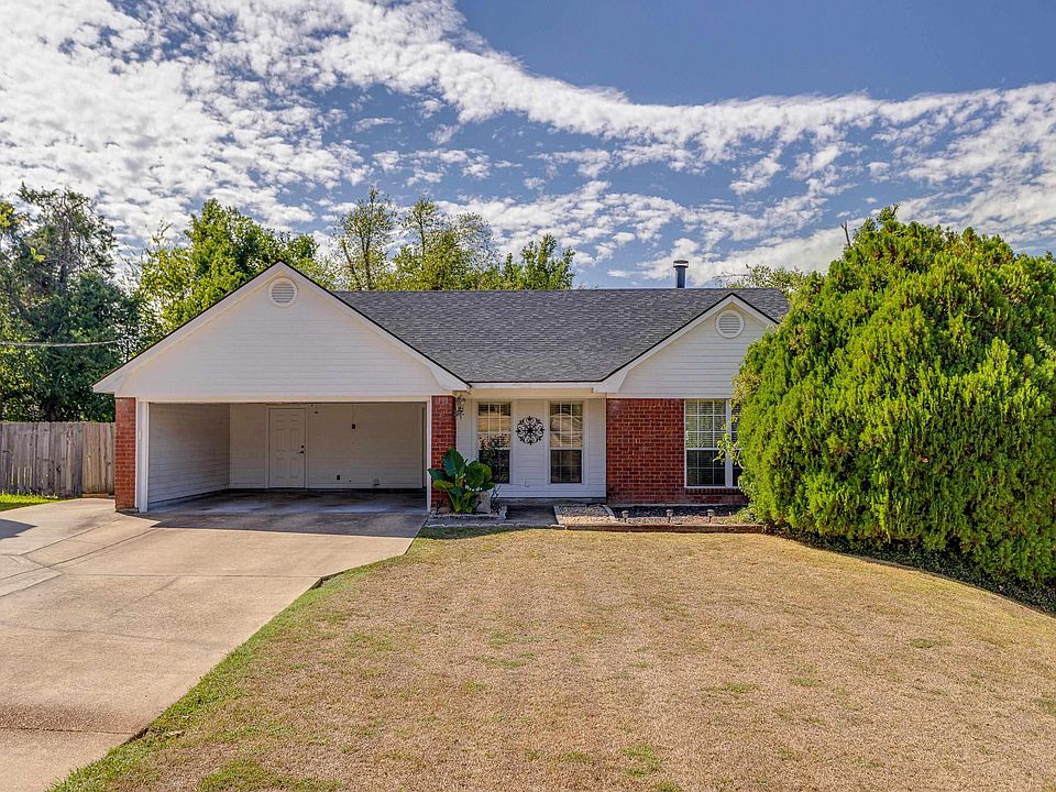 1st image of 115 Crystal Dr