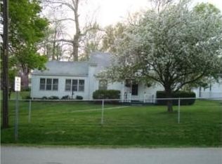 6404 Ravena Rd, Pleasant Valley, MO 64068