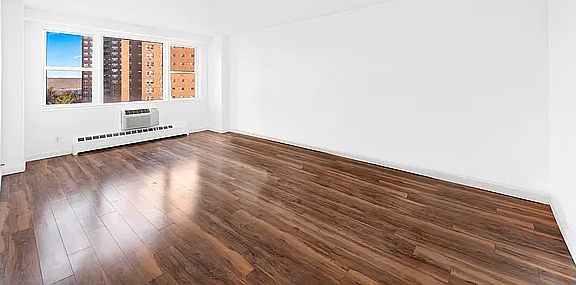 2nd image of 5800 Arlington Ave APT 6A