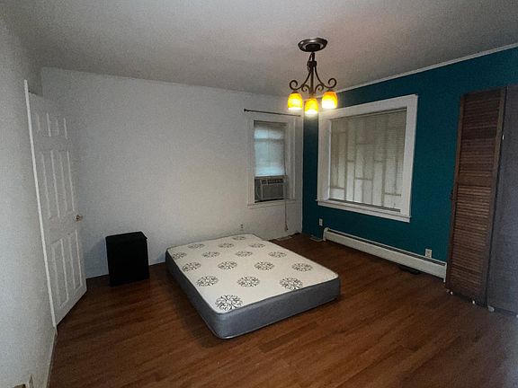 5th image of 53 Glenwood Ave #1
