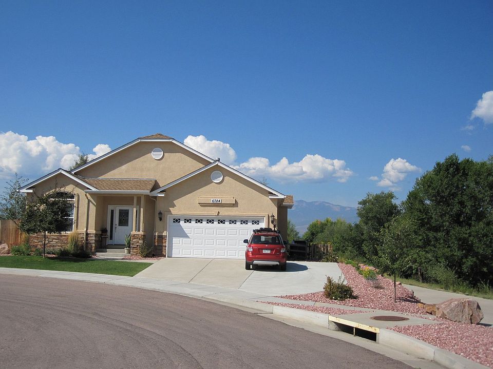 Front and jogging trail