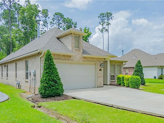 3rd image of 2064 Molitor St