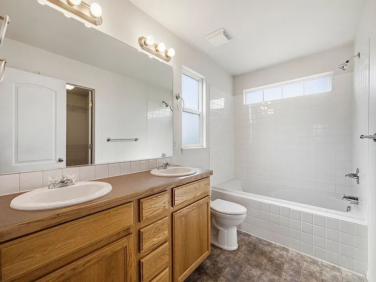 527 Stoney Brook Rd — Photo 15