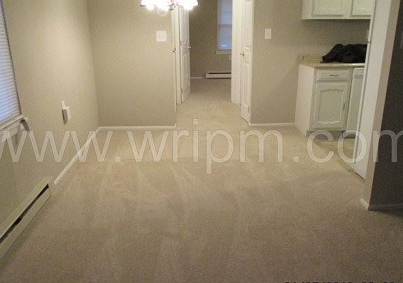 4th image of 948A Aberdeen Dr