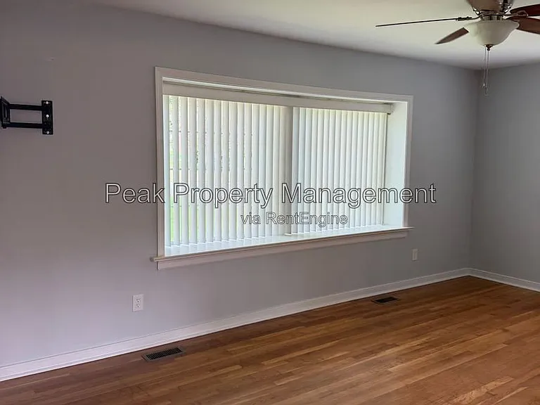 2119 Woodmont Dr — Photo 25