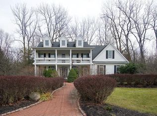 10467 Tillman Rd, Clarence, NY 14031