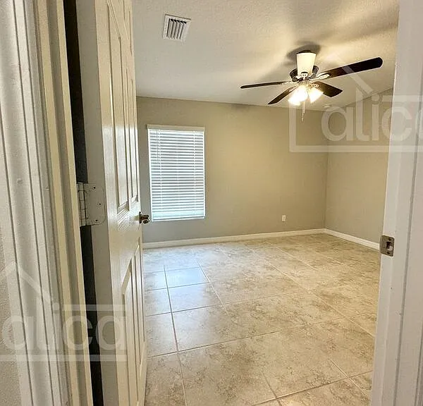 3271 Hale Ave SE — Photo 14