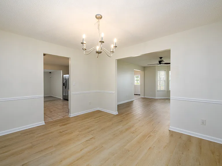 4827 Snap Creek Ln — Photo 13
