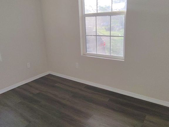 5th image of 119 W Lee St #11