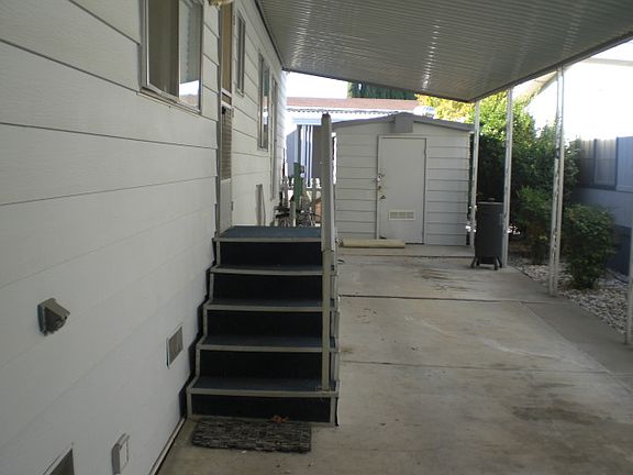 5th image of 77 Creekside Dr