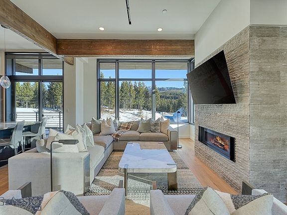 3rd image of 4 Boathouse Way #7