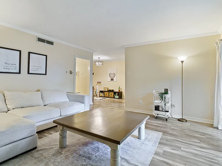 7707 Meadow Park Dr #112 — Photo 1