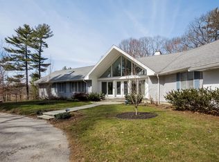 393 Beechwood St, Cohasset, MA 02025