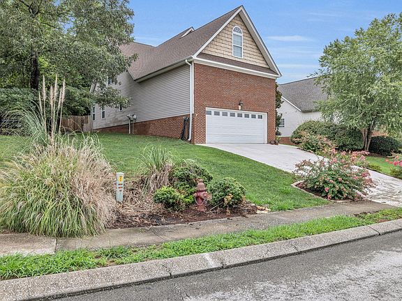4th image of 9672 Wiltshire Dr