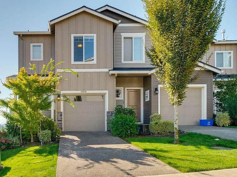 15610 SE Vivian Way — Photo 1