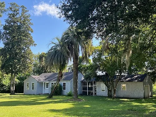 2133 Hyde Park Rd Photo 1