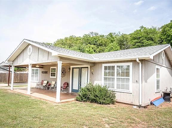 3rd image of 156 Cortez Dr