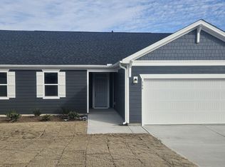 566 John Stark Dr, Fuquay Varina, NC 27526