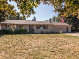 659 Benhoy Ave, Plainwell, MI 49080