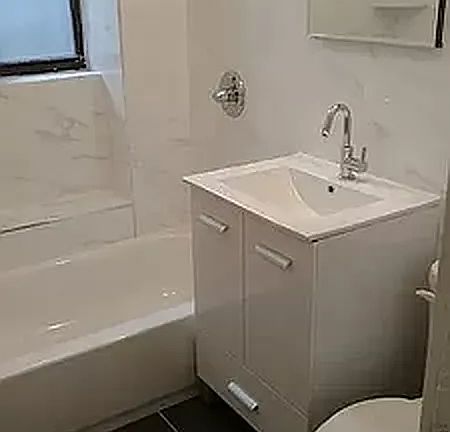 2nd image of 1715 Kings Hwy #D11