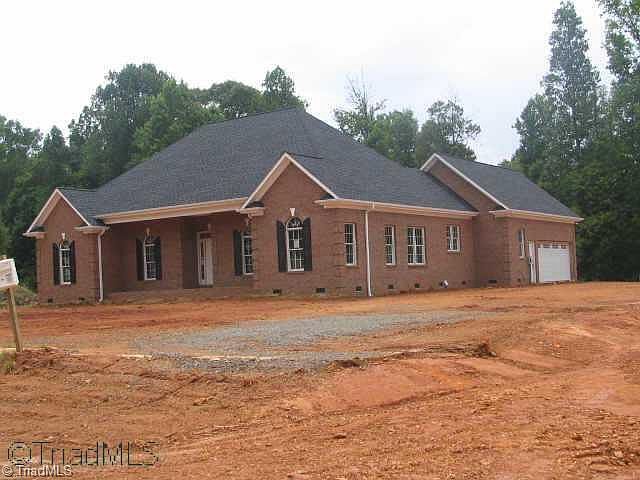 1st image of 10 McAllister Park