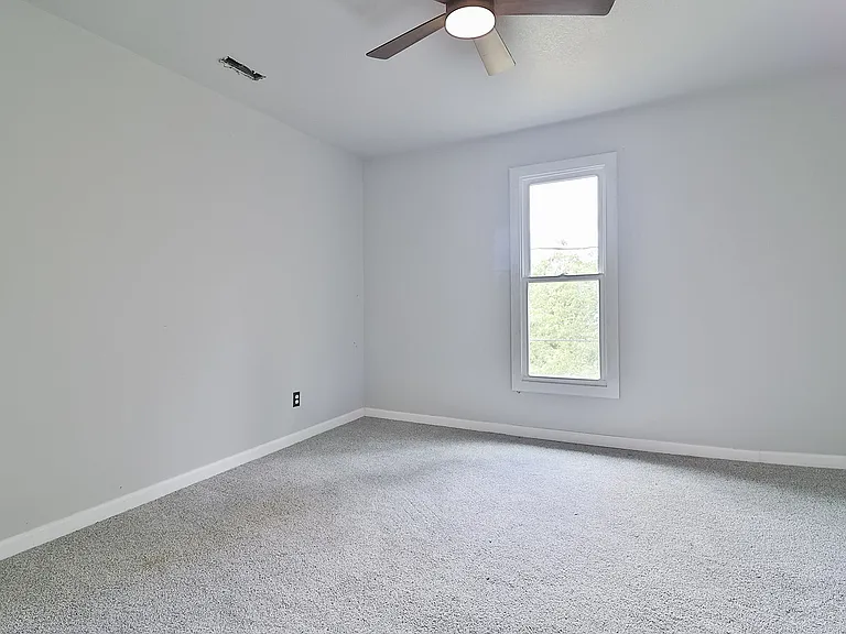 412 W Kibby St — Photo 21