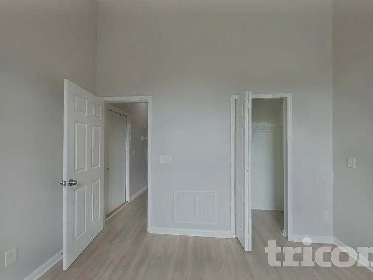 3264 Abbeyfield Dr E — Photo 15