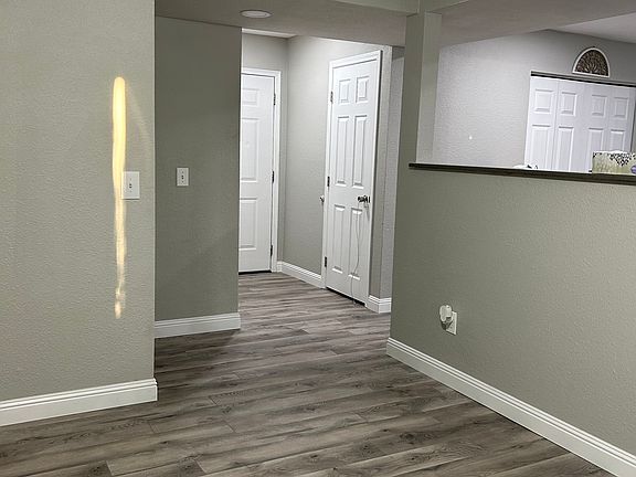 4th image of 2804 S 18th Ave