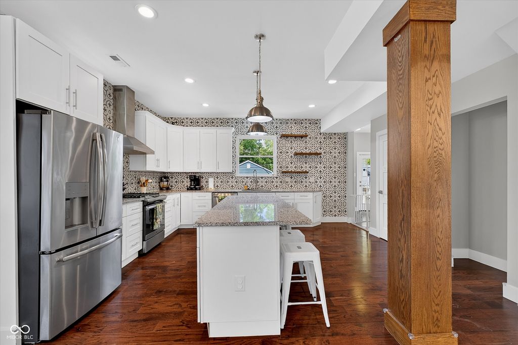 1822 E 11th St, Indianapolis, IN - More
