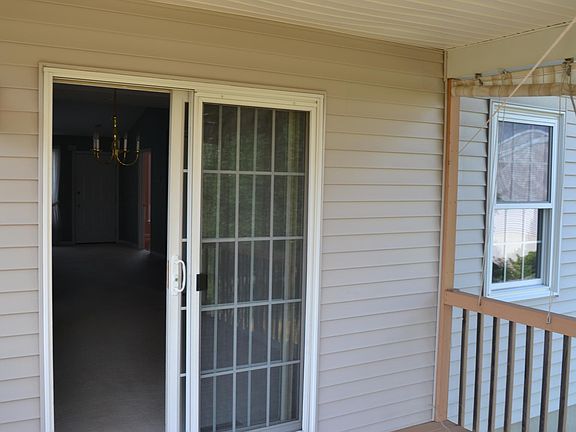 4th image of 89 Knollwood Dr