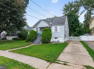 29 N Clinton Ave, Maple Shade, NJ 08052
