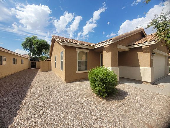 3rd image of 2739 W Silver Creek Ln