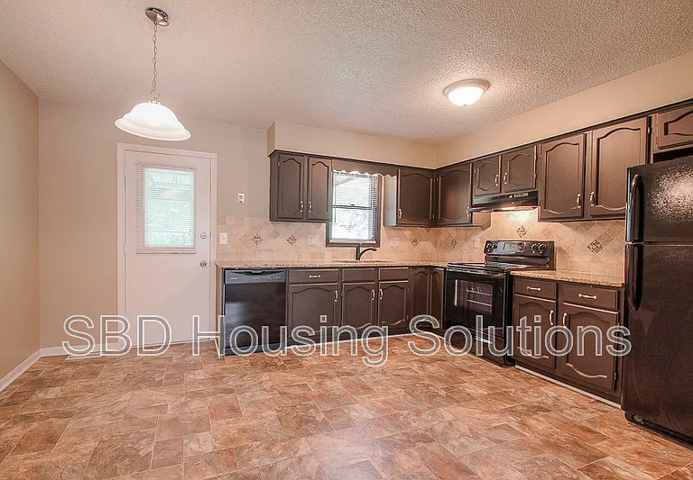 1306 SE Knight Cir — Photo 8