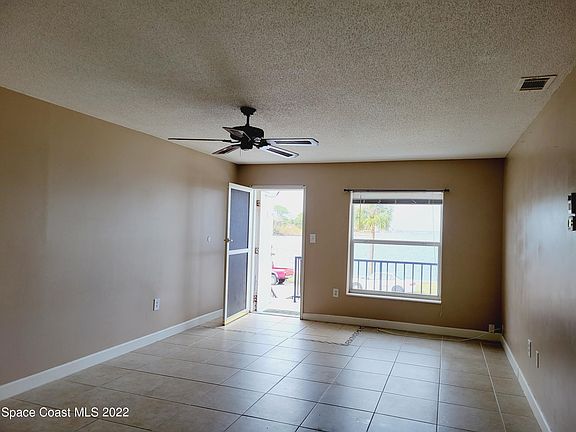 4th image of 190 E Olmstead Dr Unit 15