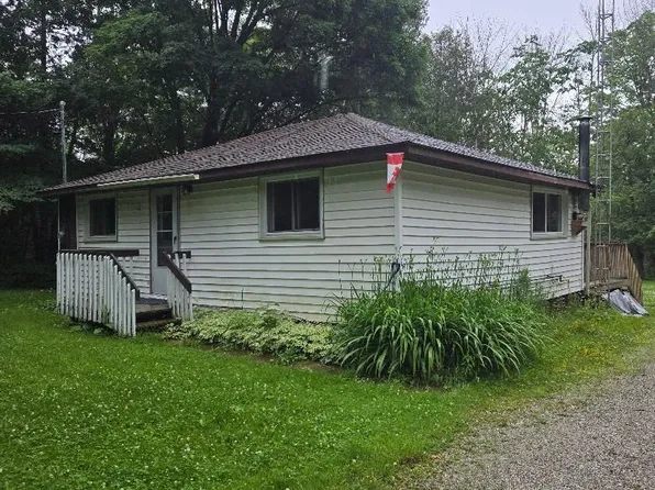 15 Poplar Cres, Oro Medonte, ON L0L 1T0