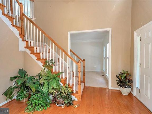 5th image of 282 Hidden Creek Ln