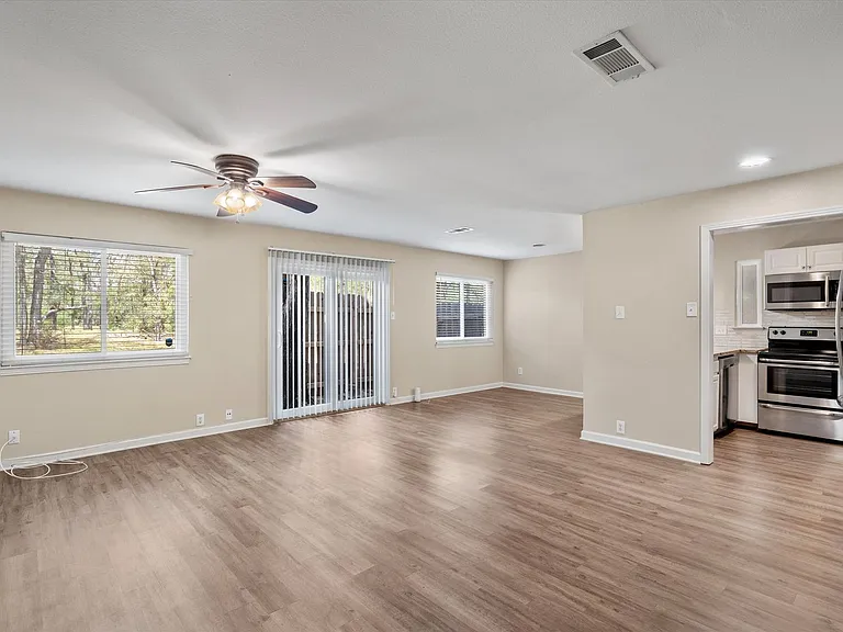 6810 Deatonhill Dr #108 — Photo 6