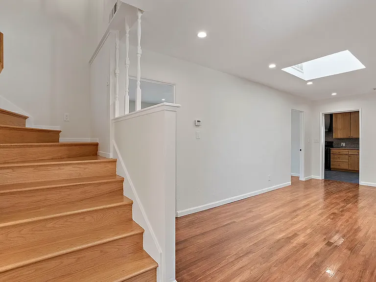 1486 Richards Ave — Photo 11