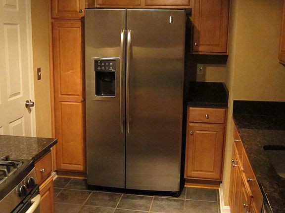4th image of 12894 Fair Briar Ln