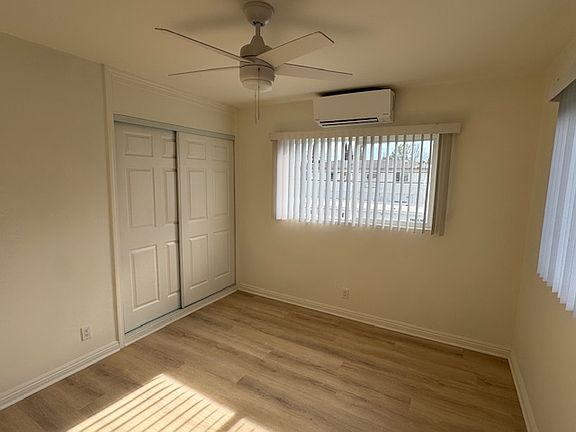 5th image of 20526 Hartland St #14