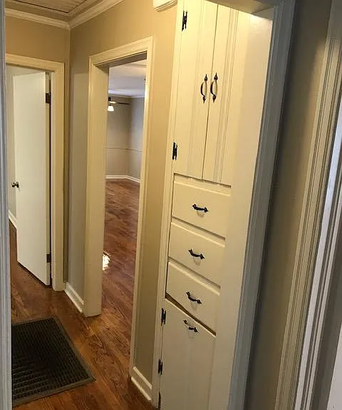 517 Overstreet Dr — Photo 5