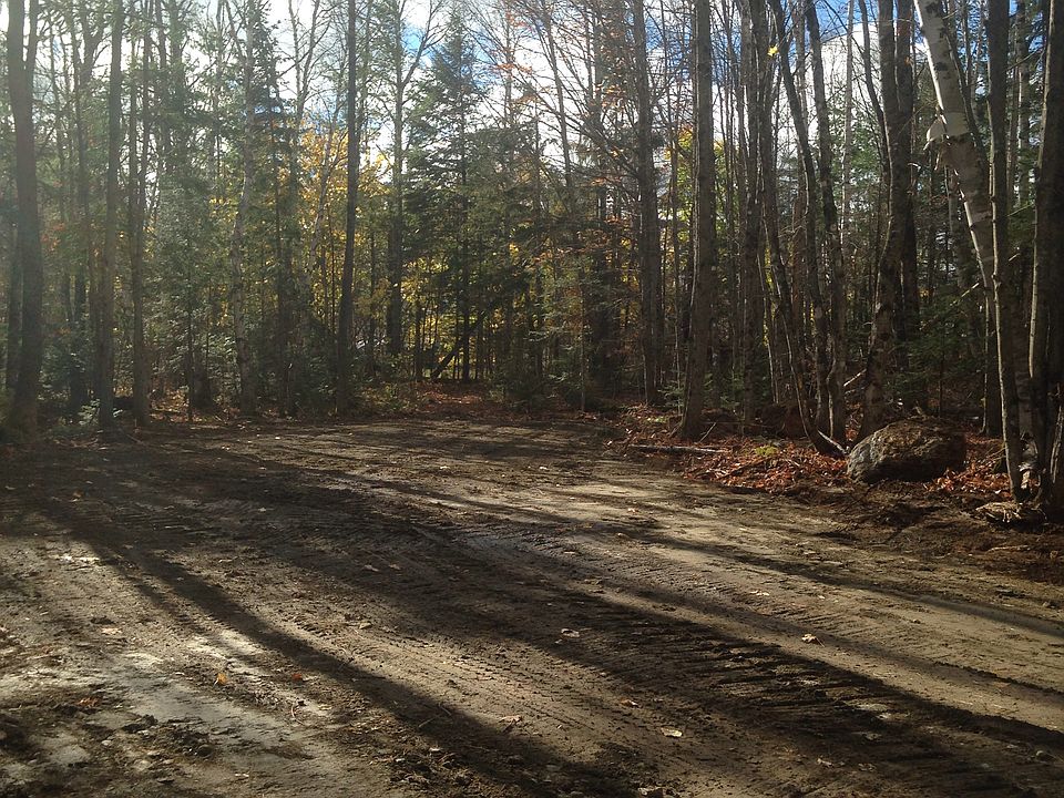 2nd image of Brooks St