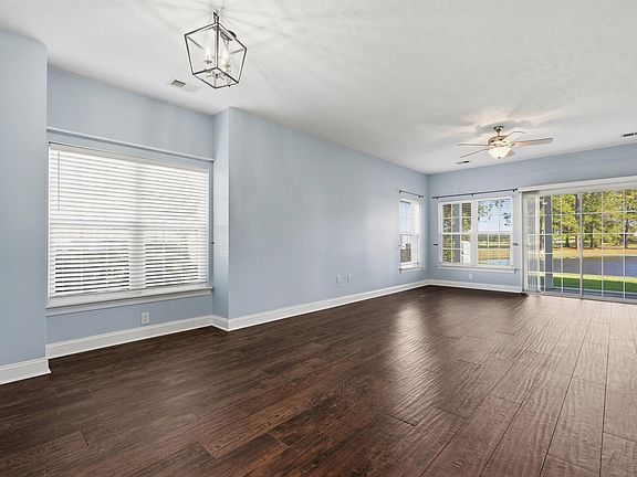 3rd image of 5090 Windsor Green Way #101