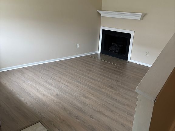 2nd image of 1609 Worthington Row Dr