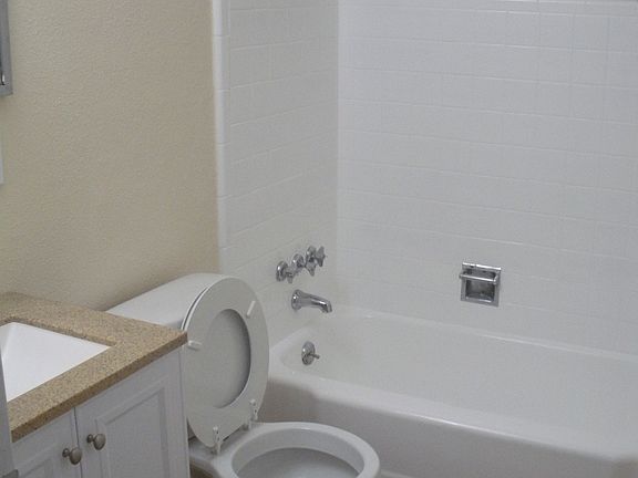 4th image of 4915 Pharis St