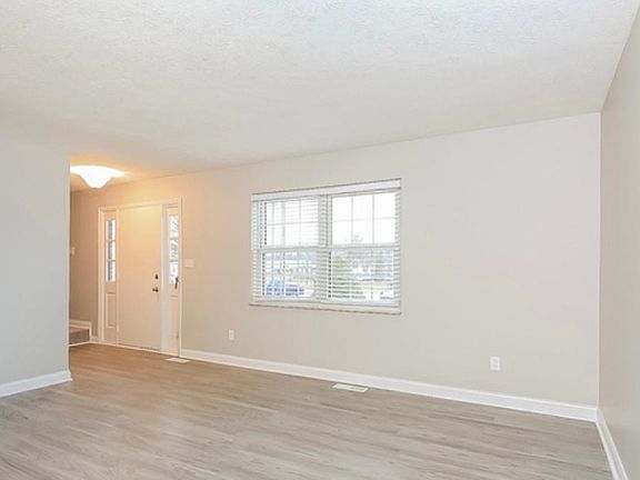2nd image of 1764 Valleywood Ct