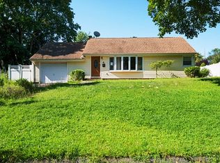 15 David Scott Dr, Wayne, NJ 07470