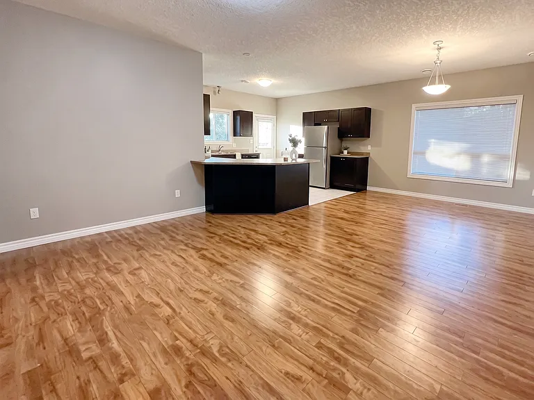 2182 William Shakespeare St #EXECUTIVE — Photo 3