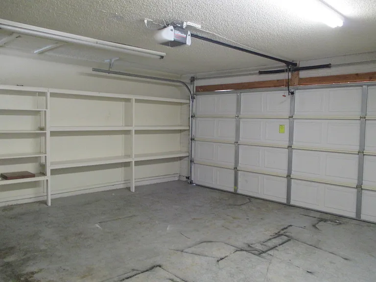 2131 E Palmcroft Dr — Photo 34