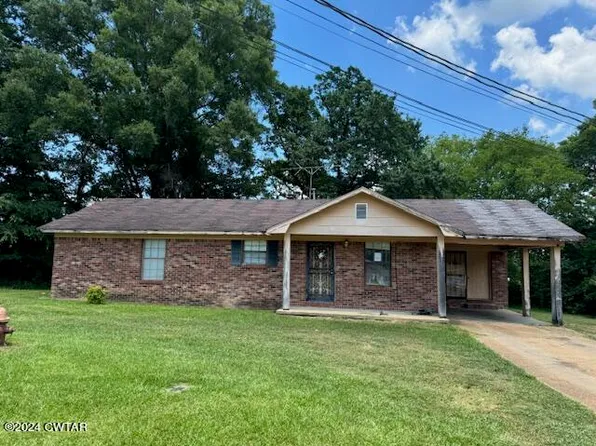 610 Johnson St, Bolivar, TN 38008